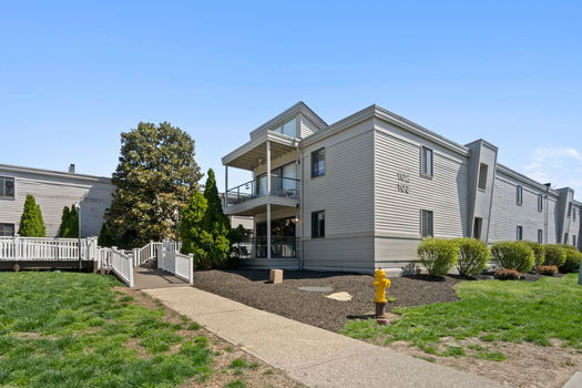 50-web-or-mls-103 Winding Way B-46