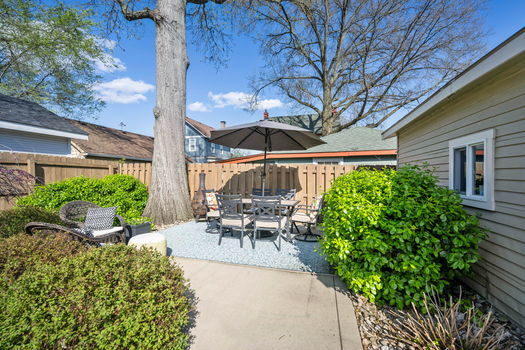 51-web-or-mls-3822 Floral Ave-48