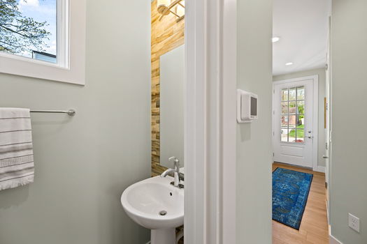 7-web-or-mls-3764 Grovedale Pl-3