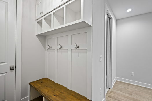 12-web-or-mls-9809 Orchard Tr-9