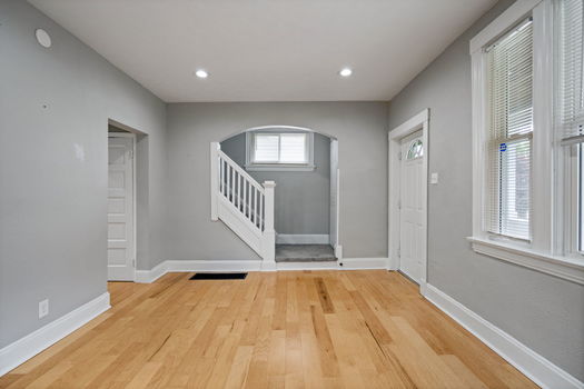 15-web-or-mls-2423 Lysle Ln-15