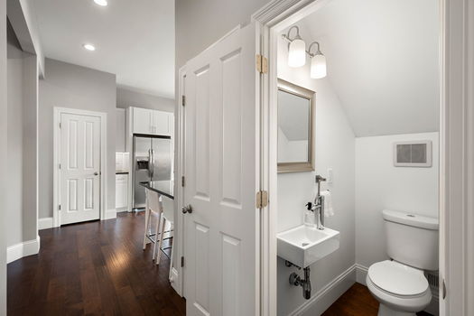 16-web-or-mls-4440 Lafayette-16