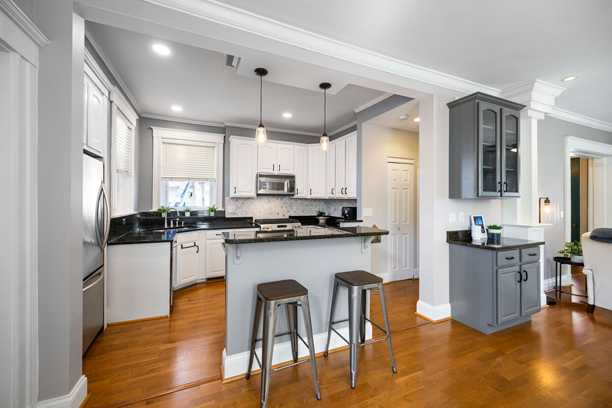 19-web-or-mls-3641 Zumstein Ave-41