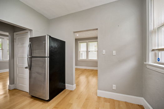 25-web-or-mls-2423 Lysle Ln-25