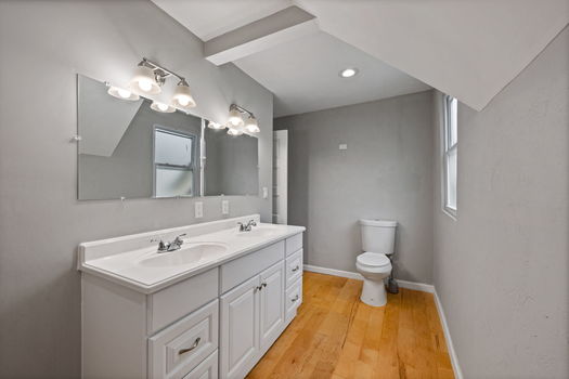 35-web-or-mls-2423 Lysle Ln-35
