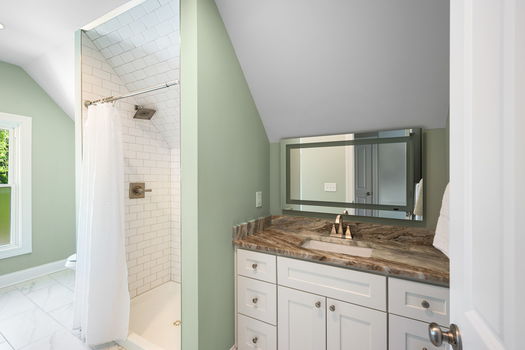 40-web-or-mls-4440 Lafayette-40