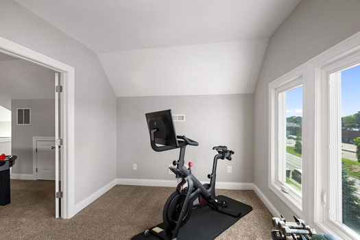 47-web-or-mls-4440 Lafayette-47