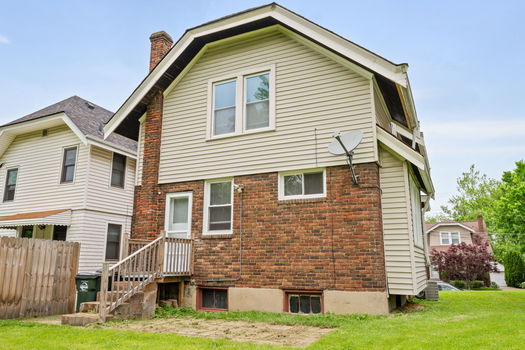 5-web-or-mls-2423 Lysle Ln-5