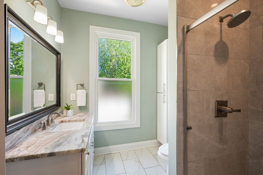 53-web-or-mls-4440 Lafayette-53
