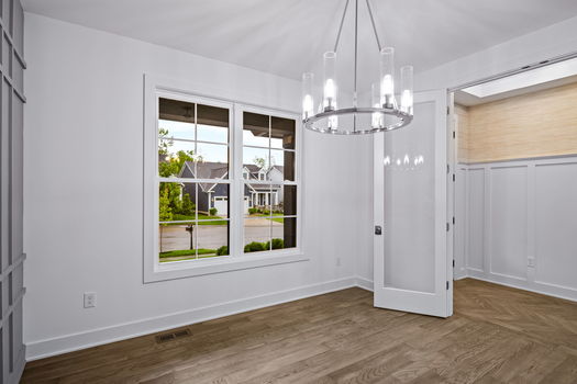 9-web-or-mls-9809 Orchard Tr-6