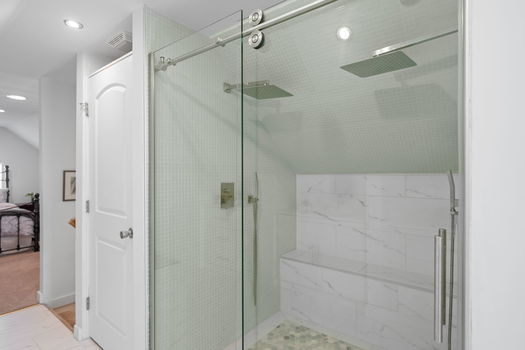 40-web-or-mls-Locust-36