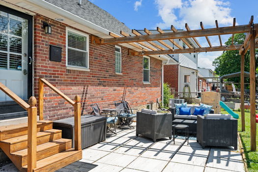 45-web-or-mls-Locust-41