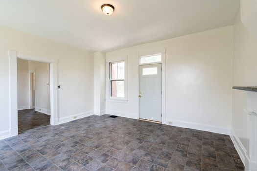 6-web-or-mls-724 Second St (10 of 36)