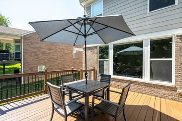 13-web-or-mls-Outside (13 of 22)