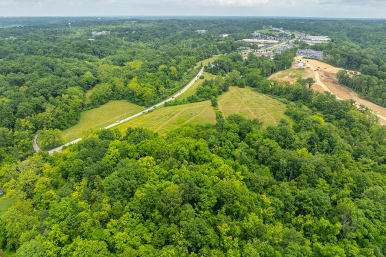 16-web-or-mls-407 Wards Corner Rd (22 of 40)