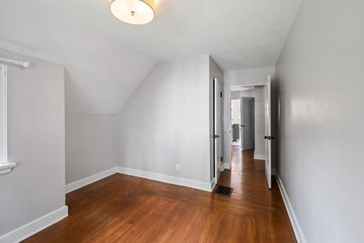 20-web-or-mls-4133 La Crosse (20 of 64)