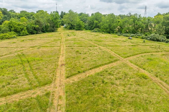 21-web-or-mls-407 Wards Corner Rd (27 of 40)