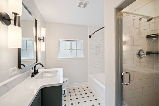 26-web-or-mls-4133 La Crosse (26 of 64)