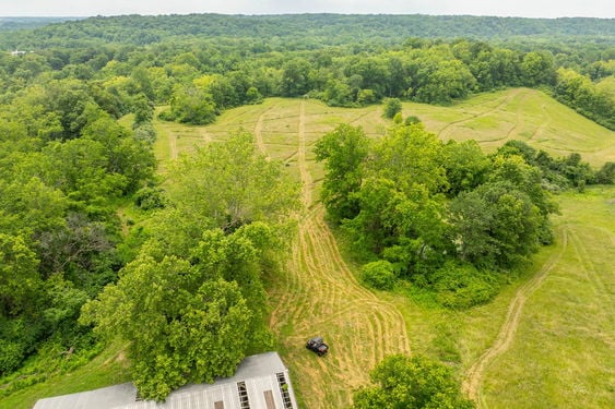 9-web-or-mls-407 Wards Corner Rd (15 of 40)