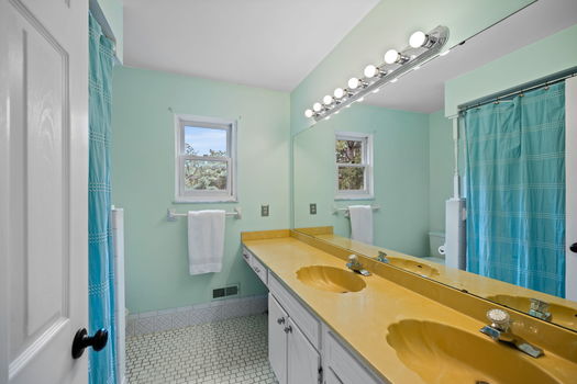 12-web-or-mls-736 Maranthana Way (12 of 70)