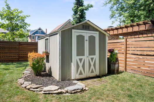 18-web-or-mls-3785 Drake Ave (18 of 58)