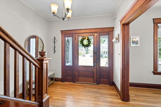 19-web-or-mls-3785 Drake Ave (19 of 58)