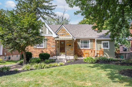 2-web-or-mls-2518 Ridgecliff (2 of 21)