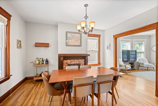 22-web-or-mls-3785 Drake Ave (22 of 58)