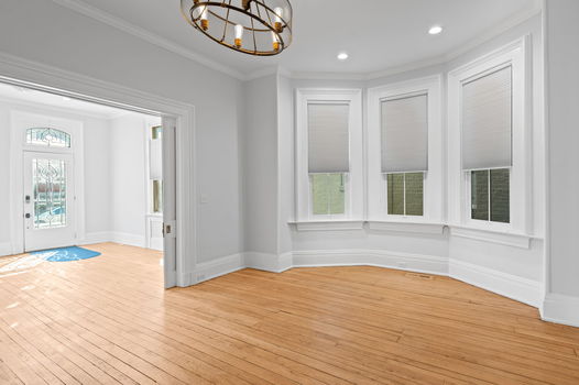 23-web-or-mls-811 Main St (23 of 75)