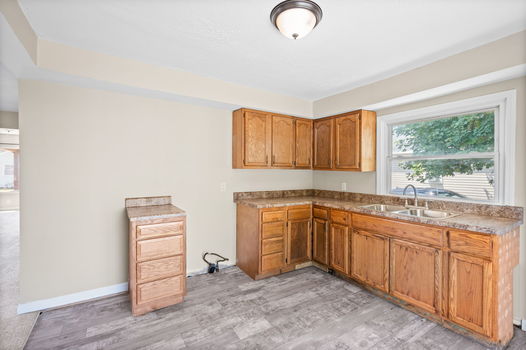 26-web-or-mls-605 Spring Ave (26 of 42)