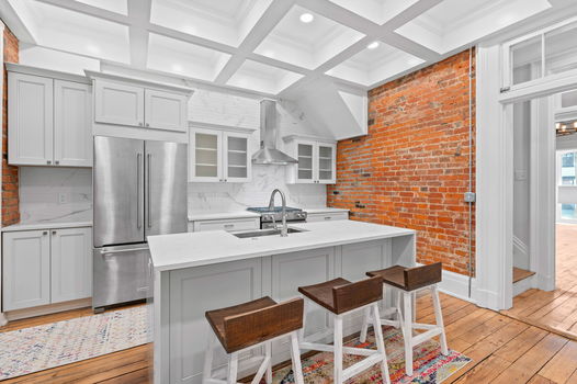 27-web-or-mls-811 Main St (27 of 75)