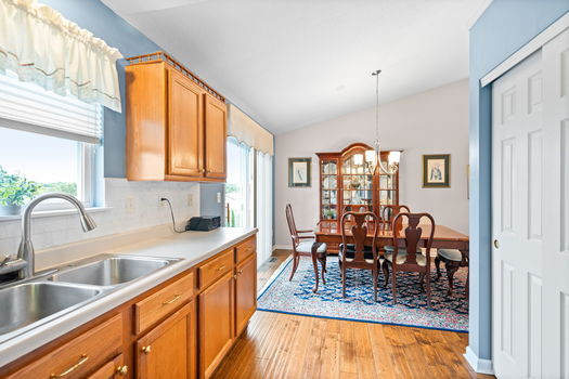 30-web-or-mls-318 Drew Dr (30 of 47)