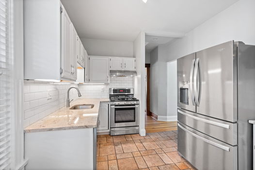 33-web-or-mls-3785 Drake Ave (33 of 58)