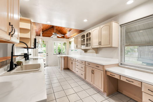 35-web-or-mls-2518 Ridgecliff (14 of 45)