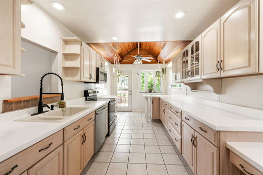 36-web-or-mls-2518 Ridgecliff (15 of 45)