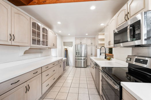 39-web-or-mls-2518 Ridgecliff (18 of 45)