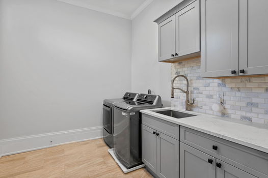 39-web-or-mls-811 Main St (39 of 75)