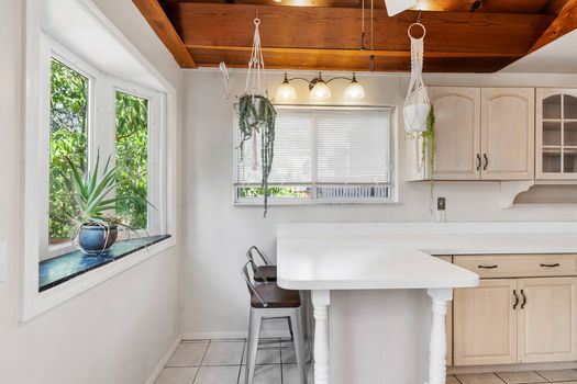 41-web-or-mls-2518 Ridgecliff (20 of 45)