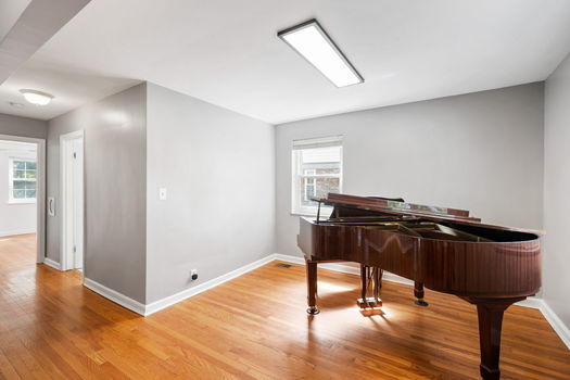 45-web-or-mls-2518 Ridgecliff (24 of 45)