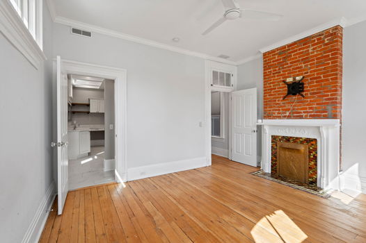 45-web-or-mls-811 Main St (45 of 75)