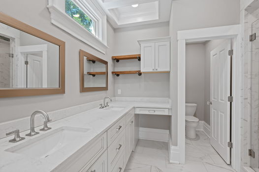 48-web-or-mls-811 Main St (48 of 75)