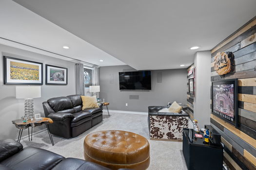 50-web-or-mls-736 Maranthana Way (50 of 70)