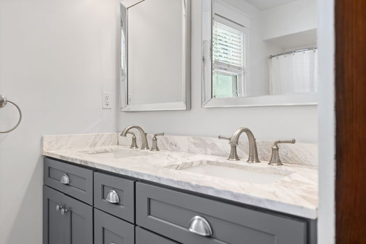 51-web-or-mls-3785 Drake Ave (51 of 58)