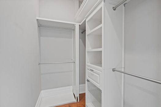 52-web-or-mls-811 Main St (52 of 75)