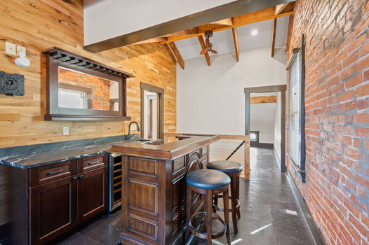 55-web-or-mls-811 Main St (55 of 75)