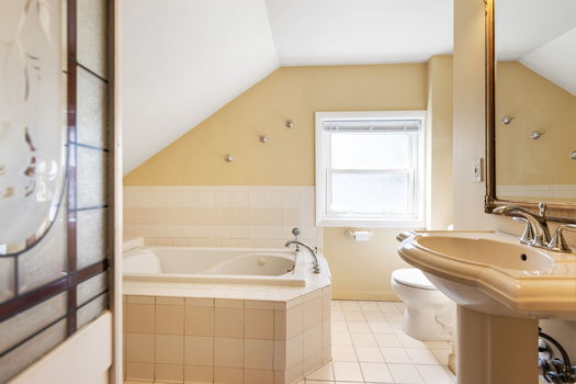 62-web-or-mls-2518 Ridgecliff (41 of 45)