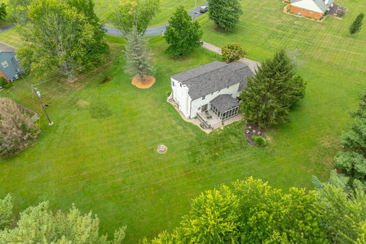 65-web-or-mls-736 Maranthana Way (6 of 11)