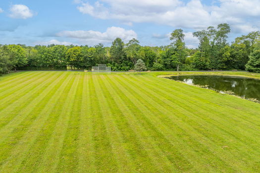 66-web-or-mls-736 Maranthana Way (7 of 11)