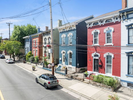 7-web-or-mls-811 Main St (7 of 75)