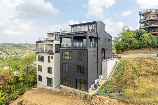 12-web-or-mls-765 E 11th St (12 of 76)